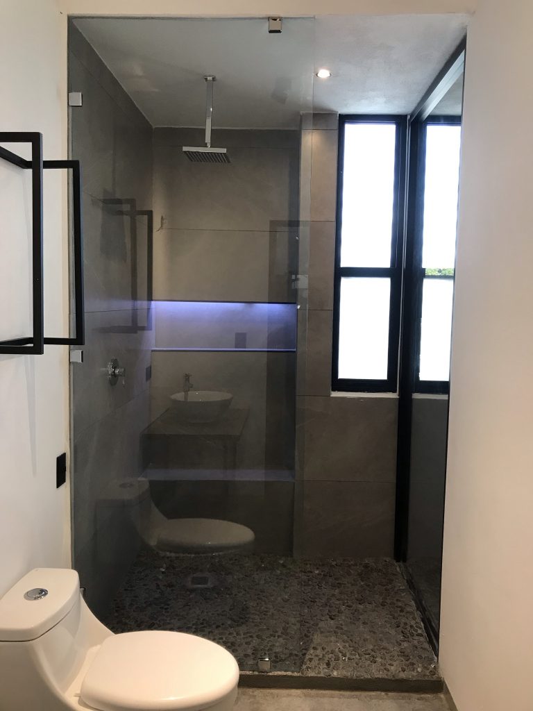 Baño concepto industrial